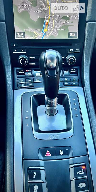 Купе Porsche Cayman 2016 в Киеве