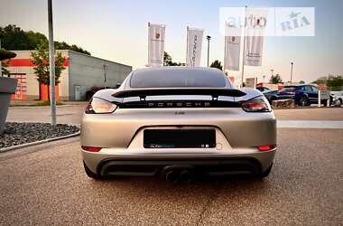 Купе Porsche Cayman 2016 в Киеве