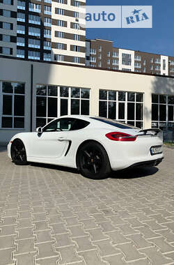 Купе Porsche Cayman 2015 в 