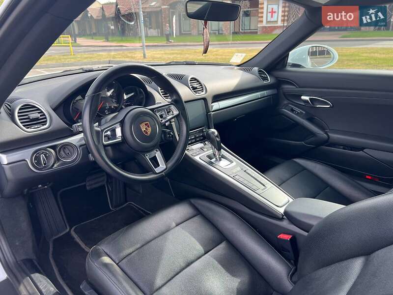 Купе Porsche Cayman 2017 в Києві