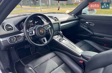 Купе Porsche Cayman 2017 в 