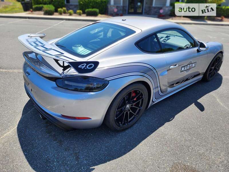 Купе Porsche Cayman 2021 в Киеве