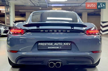 Купе Porsche Cayman 2018 в Києві