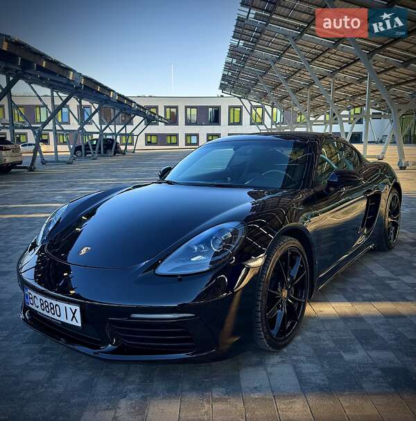 Porsche Cayman 2017