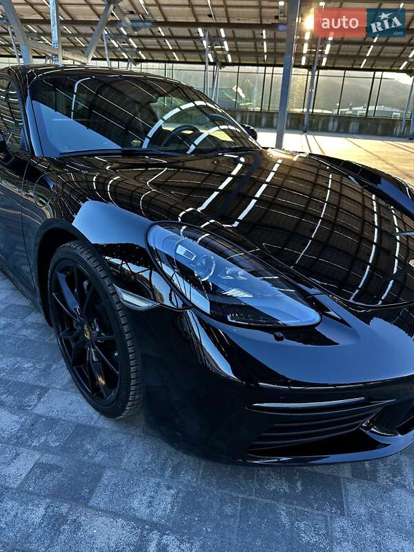 Купе Porsche Cayman 2017 в Львове