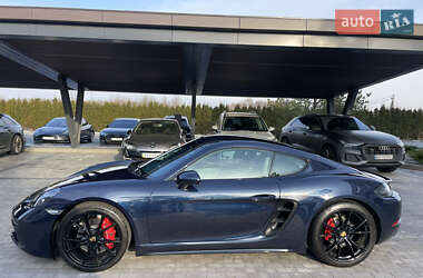 Купе Porsche Cayman 2018 в 