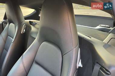 Купе Porsche Cayman 2016 в 