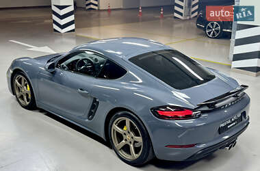Купе Porsche Cayman 2018 в 