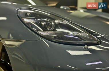 Купе Porsche Cayman 2018 в 