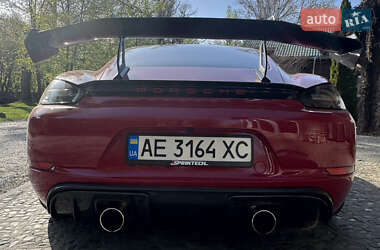 Купе Porsche Cayman 2018 в 