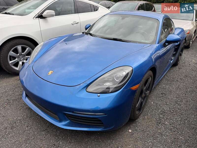 Купе Porsche Cayman 2018 в Львові