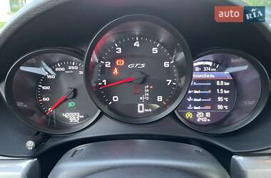 Купе Porsche Cayman 2017 в 