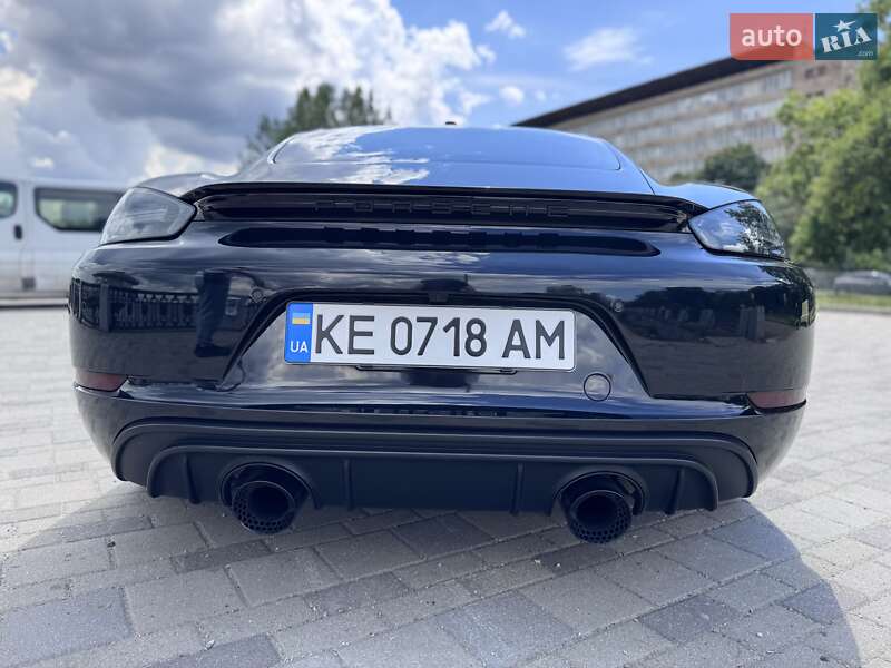 Купе Porsche Cayman 2017 в Днепре