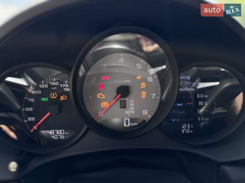 Купе Porsche Cayman 2017 в Днепре