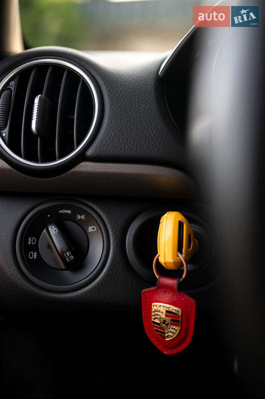 Купе Porsche Cayman 2008 в Львове