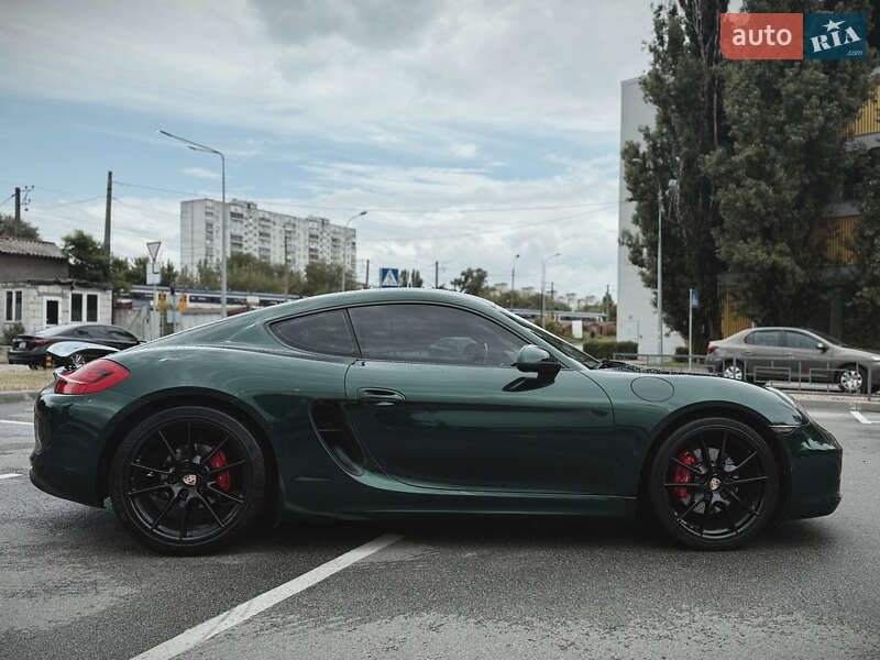 Купе Porsche Cayman 2015 в Киеве