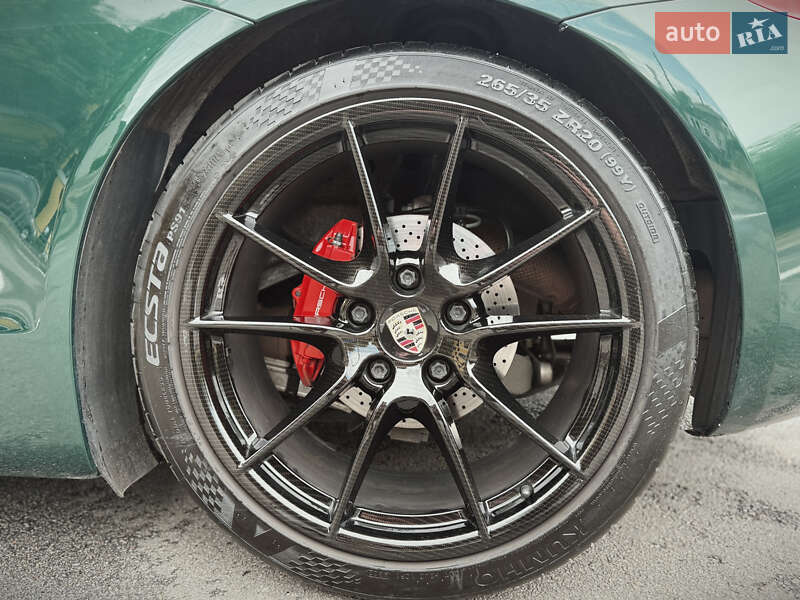 Купе Porsche Cayman 2015 в Киеве