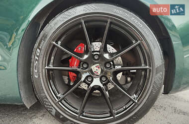 Купе Porsche Cayman 2015 в 