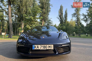 Купе Porsche Cayman 2018 в 