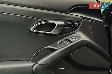 Купе Porsche Cayman 2014 в 