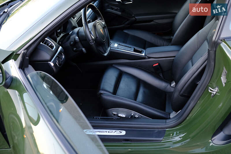 Купе Porsche Cayman 2013 в Киеве