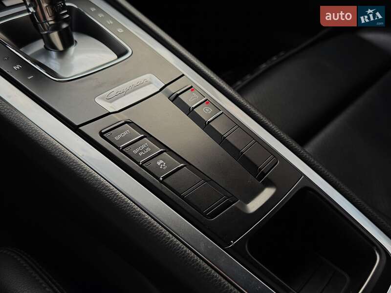 Купе Porsche Cayman 2014 в Киеве