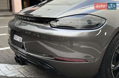 Купе Porsche Cayman 2019 в 