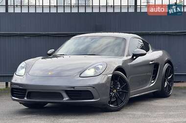 Купе Porsche Cayman 2019 в Киеве