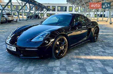Купе Porsche Cayman 2017 в Львове
