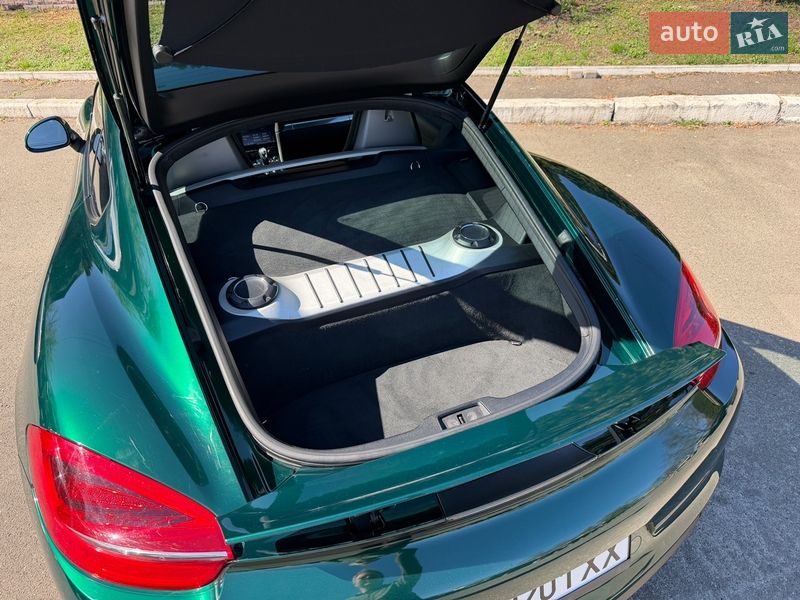 Купе Porsche Cayman 2015 в Киеве