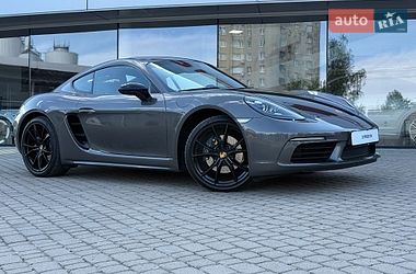 Купе Porsche Cayman 2020 в Львове