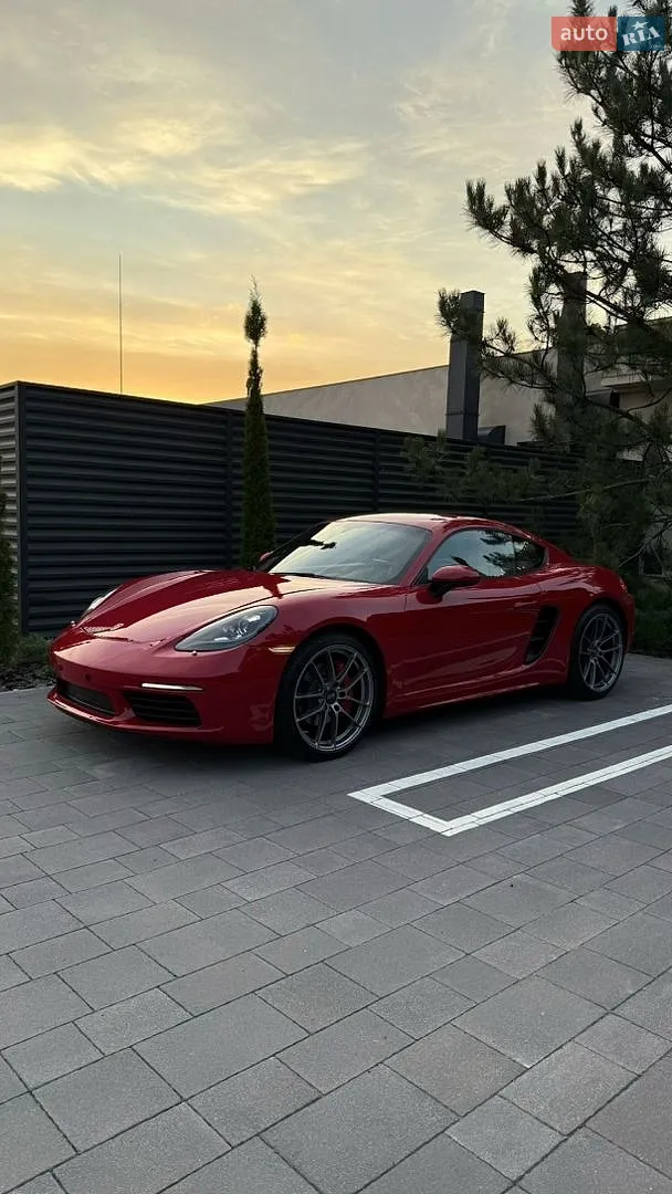 Porsche Cayman 2017