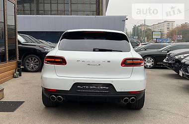 Внедорожник / Кроссовер Porsche Macan 2014 в Киеве