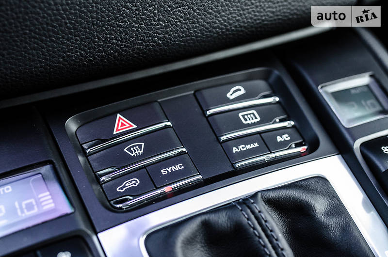 Позашляховик / Кросовер Porsche Macan 2016 в Києві