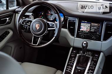 Внедорожник / Кроссовер Porsche Macan 2015 в Одессе