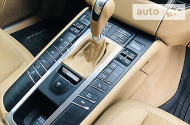 Позашляховик / Кросовер Porsche Macan 2015 в 