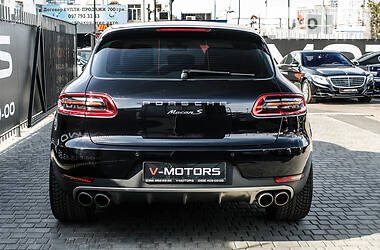 Позашляховик / Кросовер Porsche Macan 2015 в 