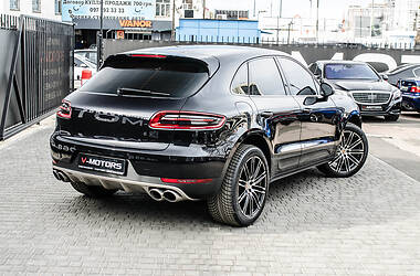 Позашляховик / Кросовер Porsche Macan 2015 в 