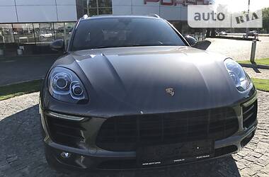 Позашляховик / Кросовер Porsche Macan 2016 в 