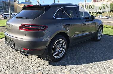 Позашляховик / Кросовер Porsche Macan 2016 в 