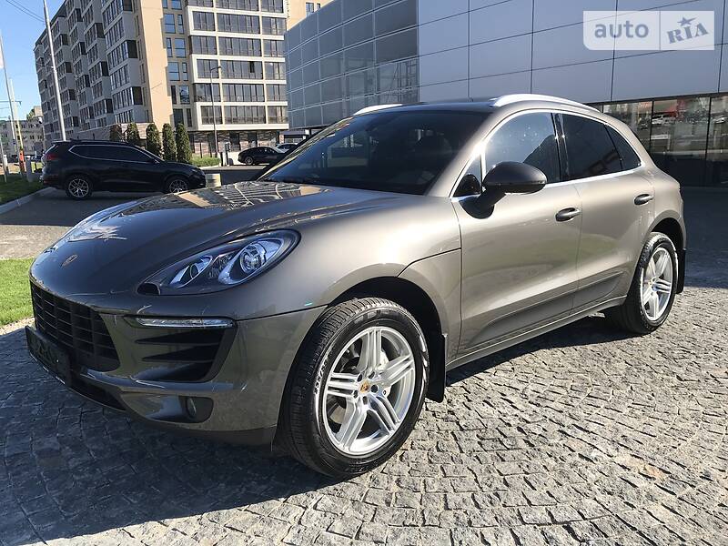 Позашляховик / Кросовер Porsche Macan 2016 в 