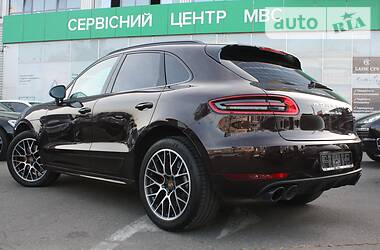 Позашляховик / Кросовер Porsche Macan 2015 в 