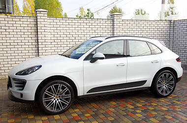 Позашляховик / Кросовер Porsche Macan 2015 в Харкові