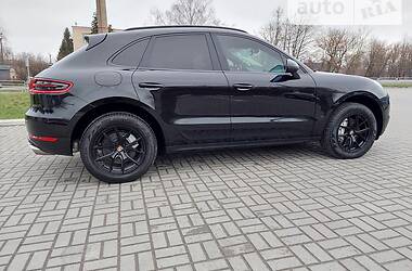 Внедорожник / Кроссовер Porsche Macan 2015 в Тернополе