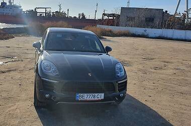 Внедорожник / Кроссовер Porsche Macan 2017 в Николаеве