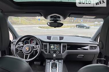 Позашляховик / Кросовер Porsche Macan 2016 в Рівному