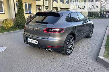 Porsche Macan 2015