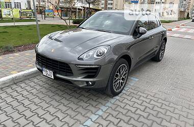 Внедорожник / Кроссовер Porsche Macan 2015 в Киеве