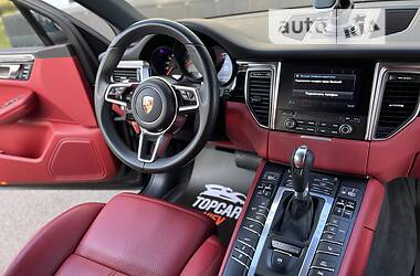 Внедорожник / Кроссовер Porsche Macan 2016 в Киеве