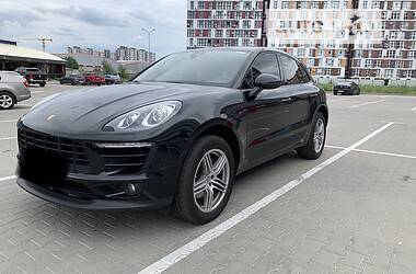 Внедорожник / Кроссовер Porsche Macan 2017 в Киеве